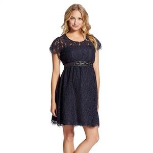 Elegant Jessica Simpson Lace Maternity Dress